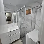Beautiful In Minerva בנאלמדנה